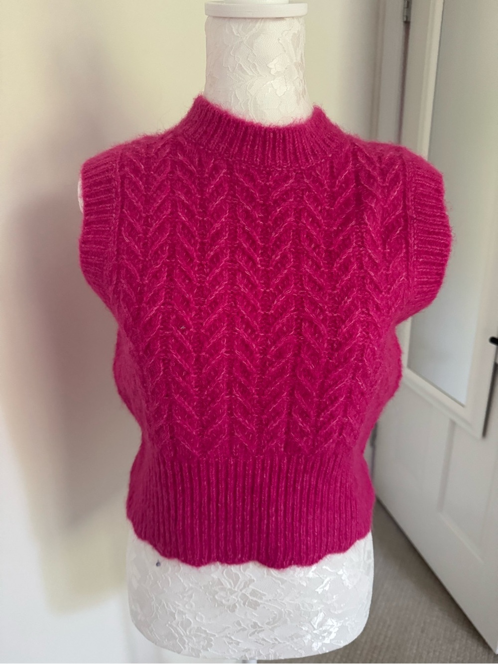 NWT Zara Hot Pink Cable Knit Sleeveless Sweater Vest